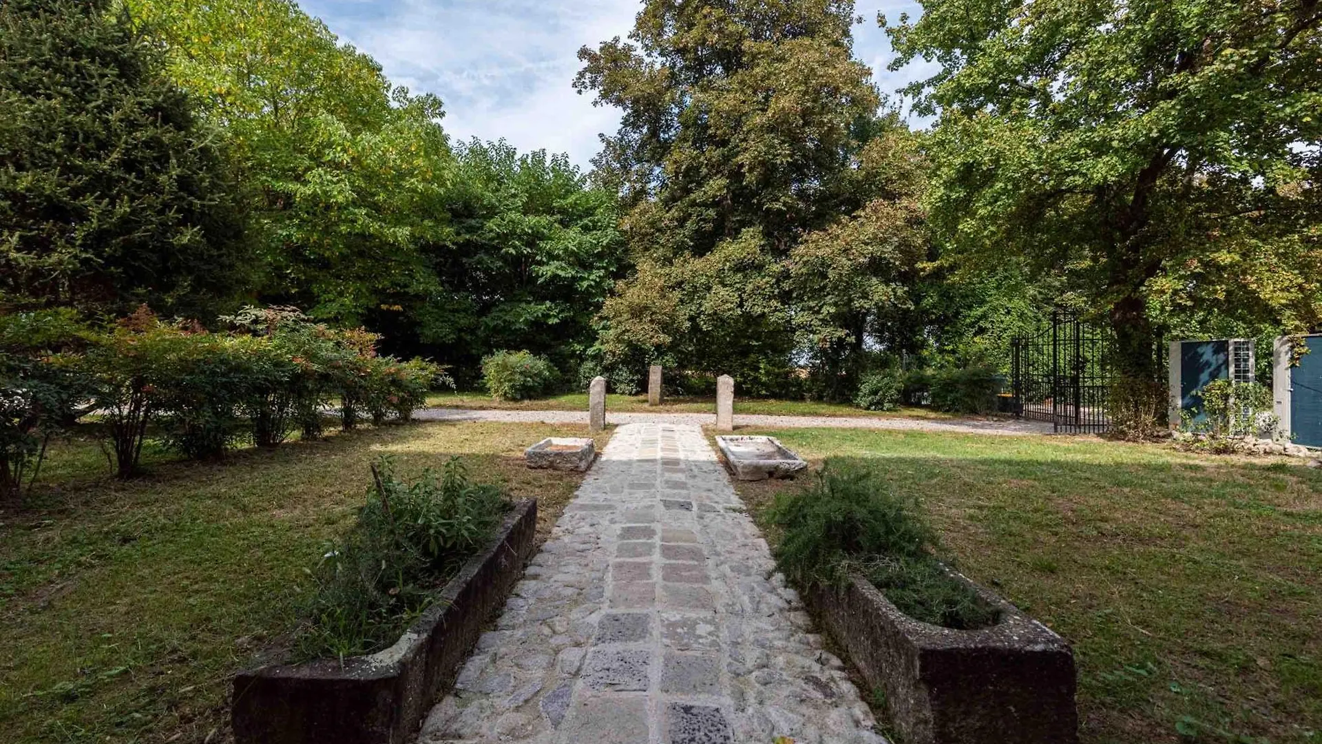 Villa Big Scuderia Country Mansion 5500Squarefeet à San Pietro Viminario