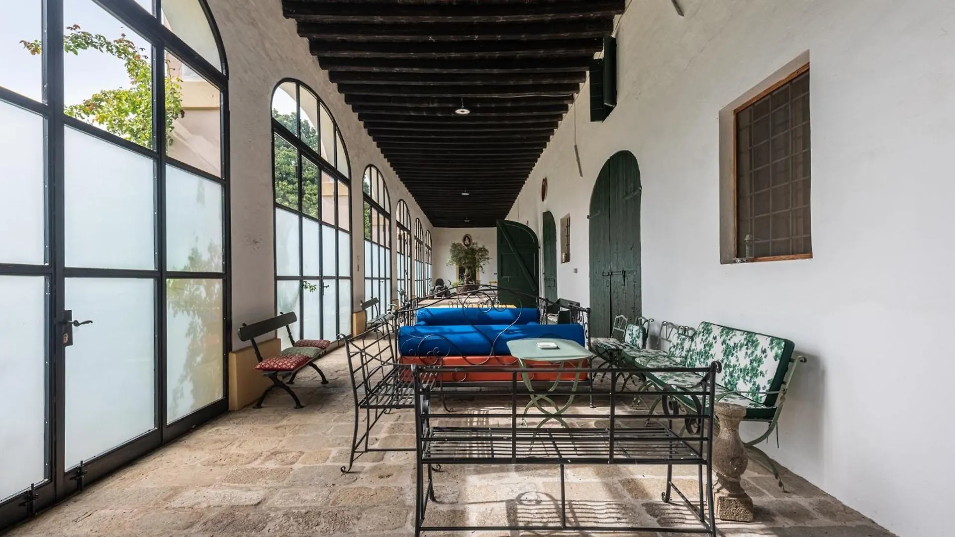 Villa Big Scuderia Country Mansion 5500Squarefeet Vila San Pietro Viminario