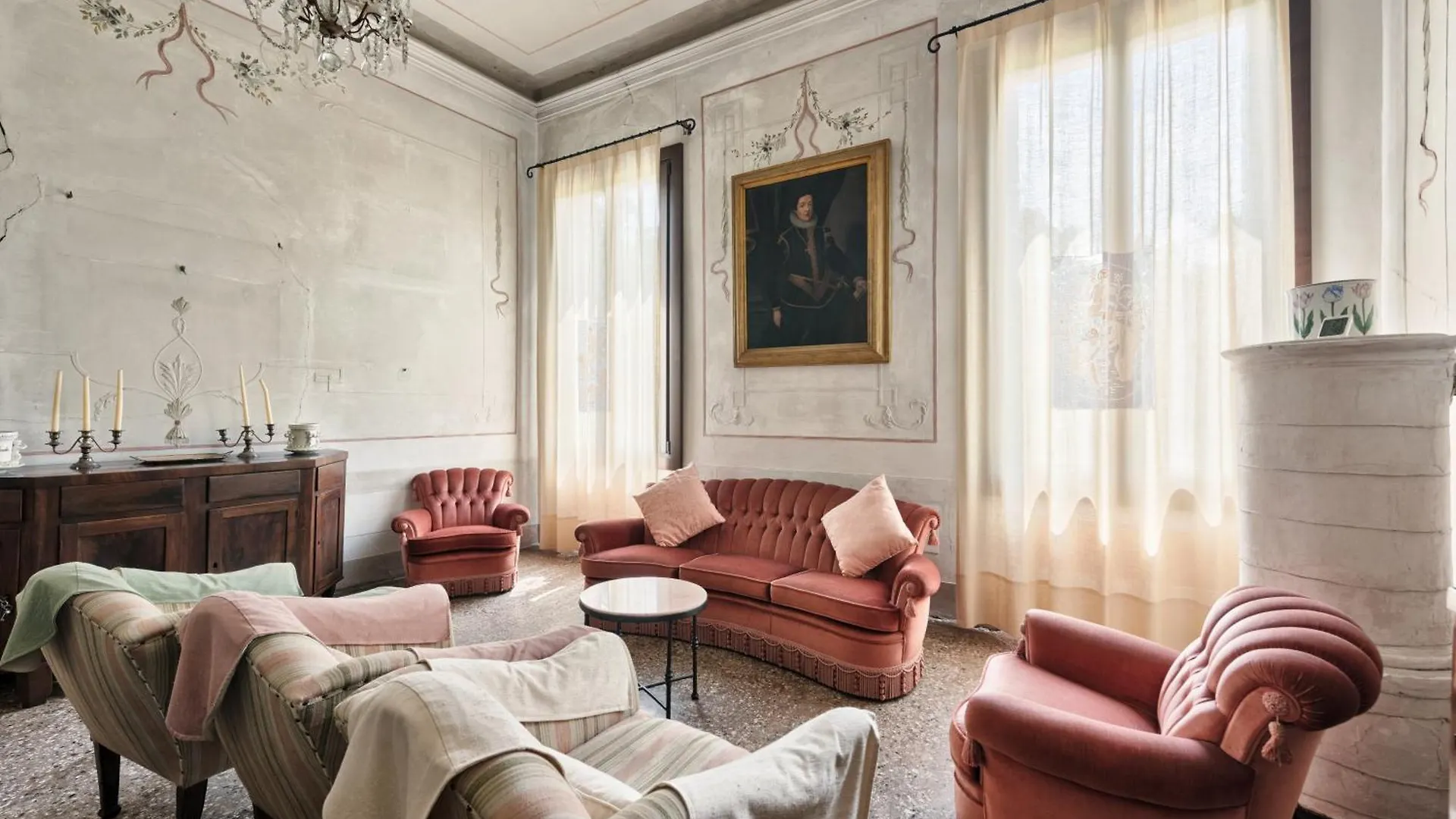 Villa Big Scuderia Country Mansion 5500Squarefeet San Pietro Viminario