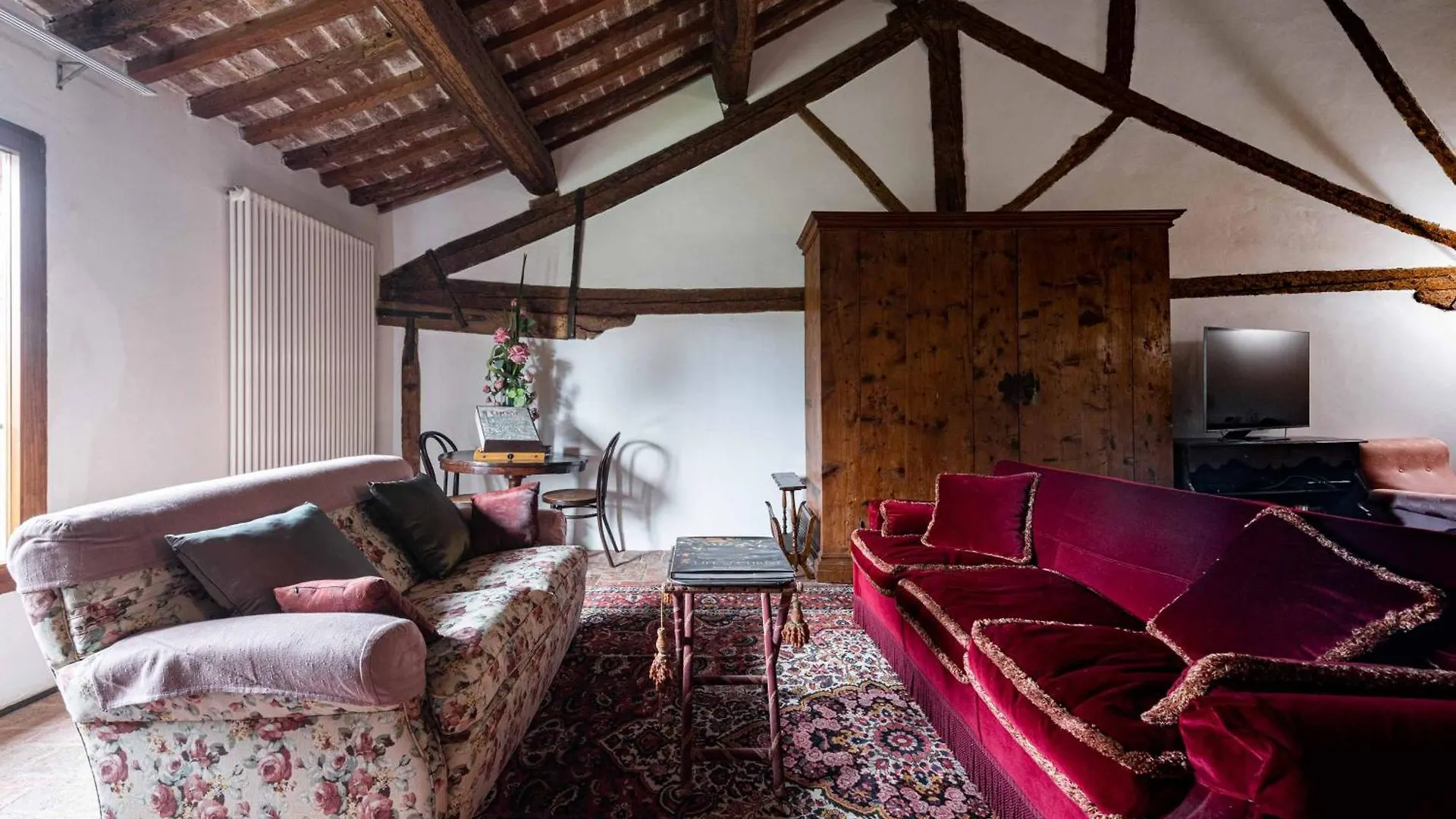 Big Scuderia Country Mansion 5500Squarefeet Villa San Pietro Viminario