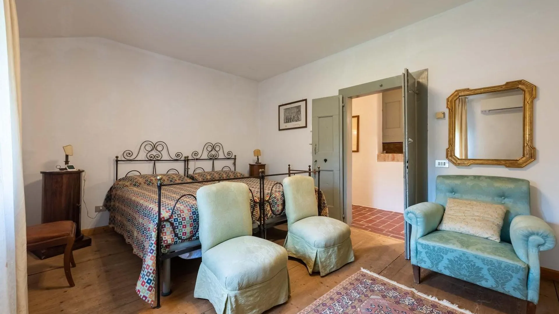 Big Scuderia Country Mansion 5500Squarefeet Villa San Pietro Viminario 0*,  Italy